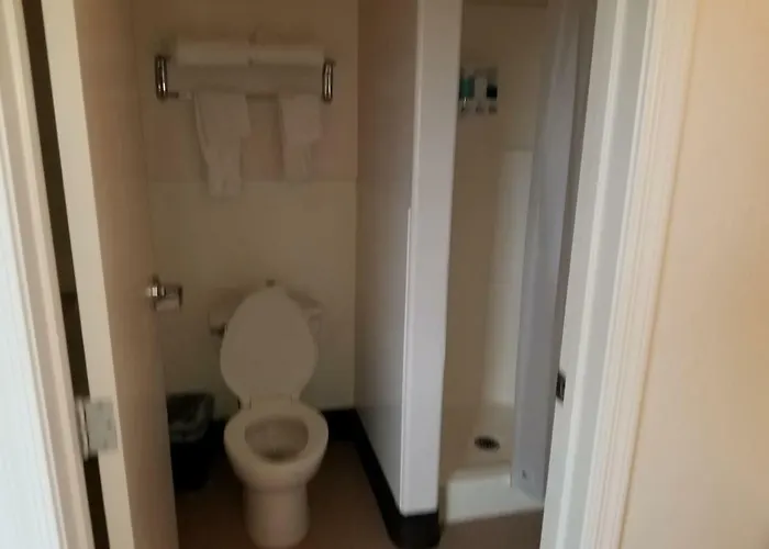 072a Affordable Getaway Near South Rim Sleeps 4- No Kitchenette Hébergement de vacances *