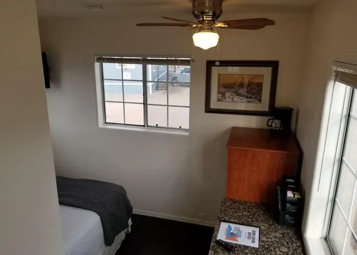 Hébergement de vacances 072a Affordable Getaway Near South Rim Sleeps 4- No Kitchenette *